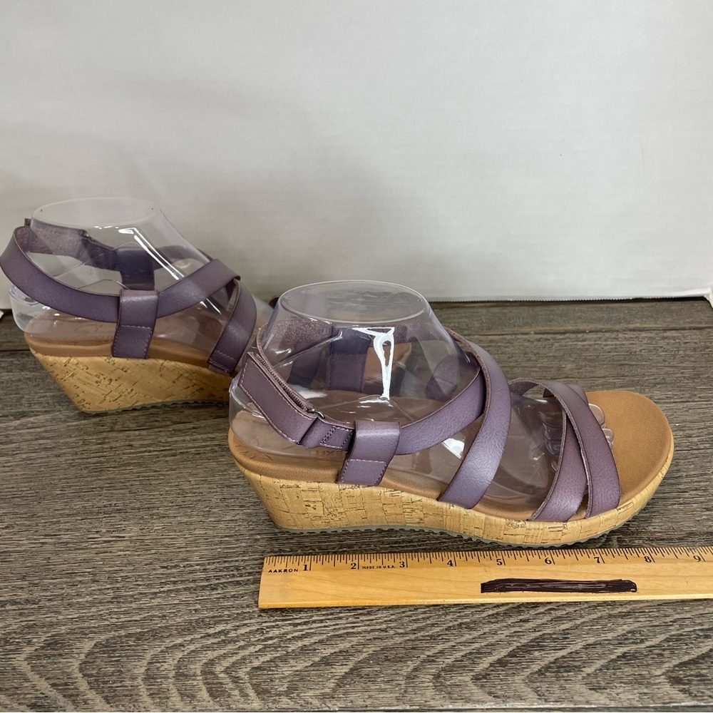 Sketchers Women's Strappy Wedge Sandals - Purple Size 9.5. Gently worn. - Picture 7 of 10
